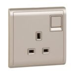 13A 250V 1 Gang Switched Socket, Wine Gold